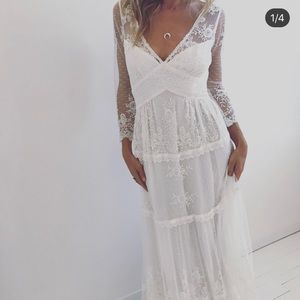 Kite and butterfly lace wedding dress